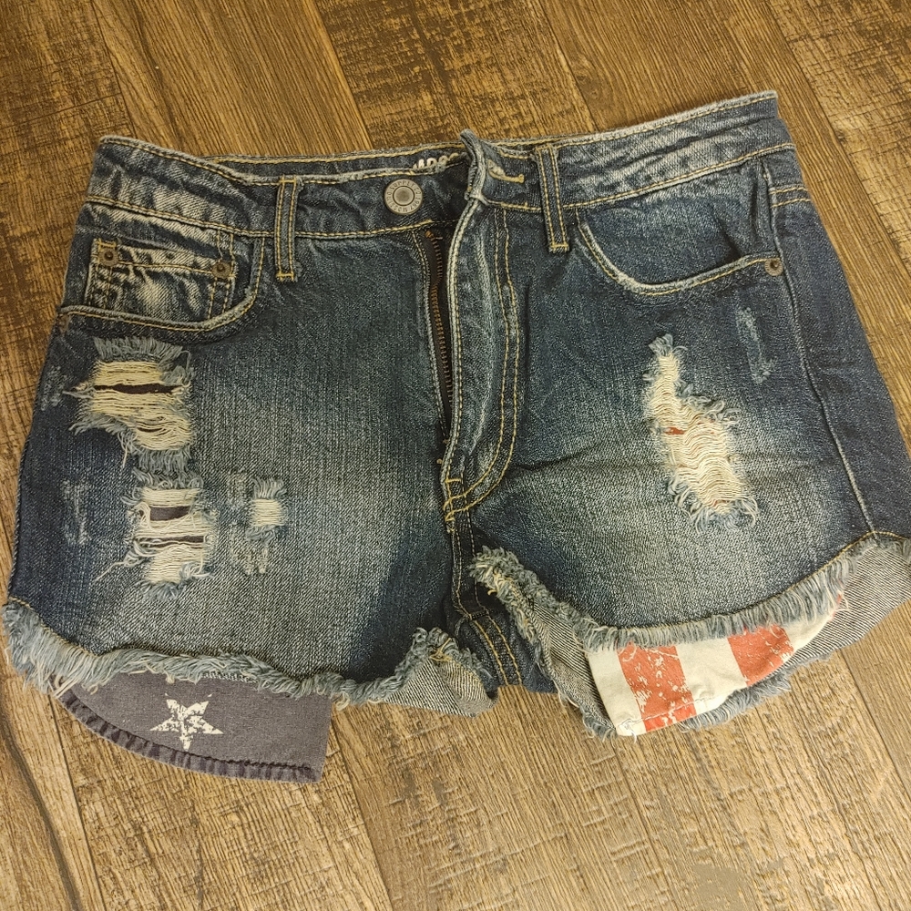 Mossimo Flag Pockets Shorts